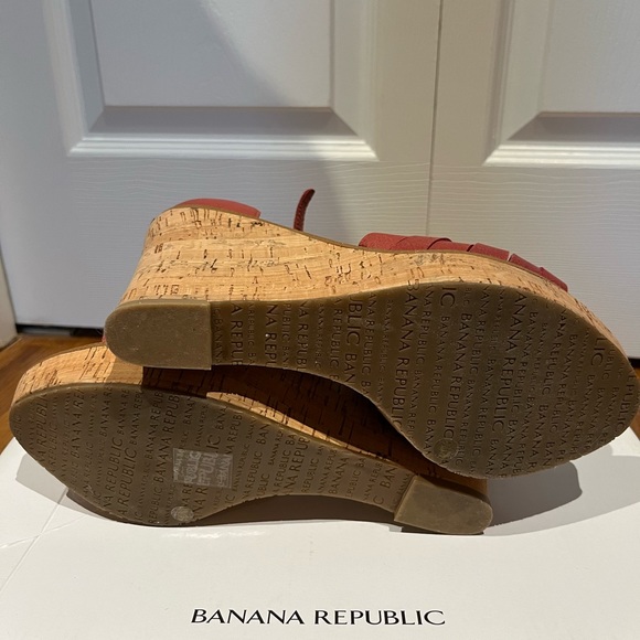 Banana Republic cork wedge sandal, Size 9.5 - Picture 3 of 6